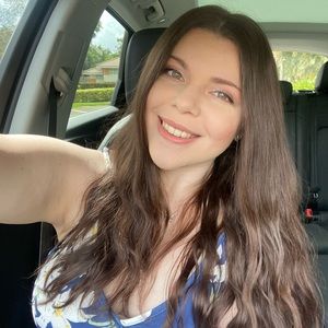 Meet your Posher, Michele!